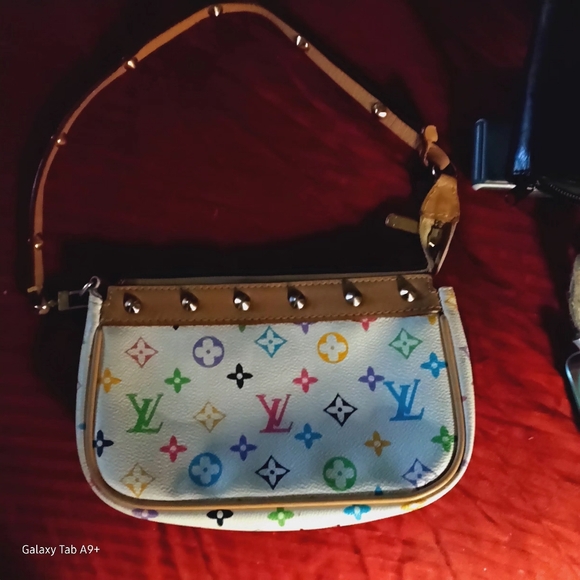 Louis vuitton - Picture 2 of 6